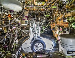 CASE STUDY: Safer Vapor Degreasing for Aviation Hydraulics, Oxygen System & Landing Gear CASE STUDY: Safer Vapor Degreasing for Aviation Hydraulics, Oxygen System & Landing Gear